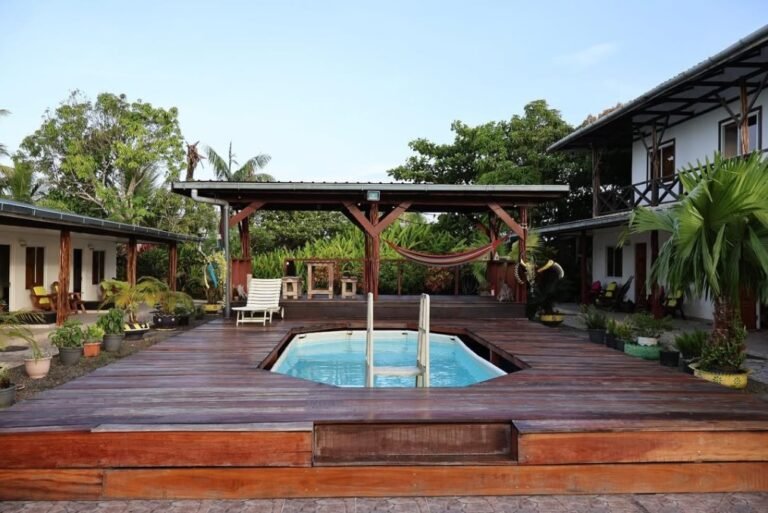 Sutopia Resort - Dick - B&B Vol Liefde